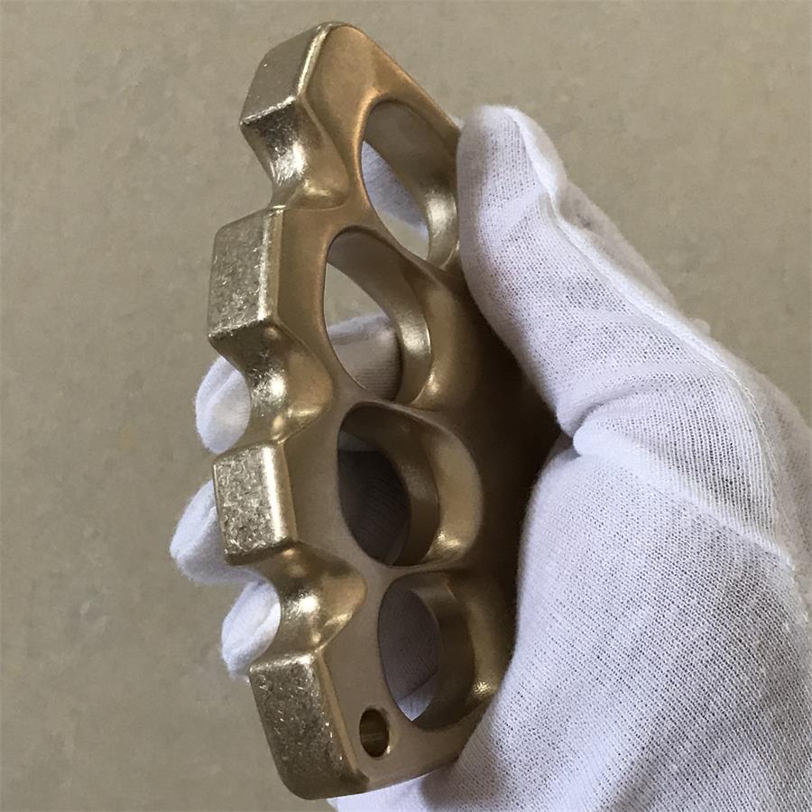 Creative Big Finger Hole Brass Knuckle Dusters