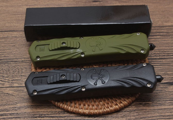 Double-edged Switchblade