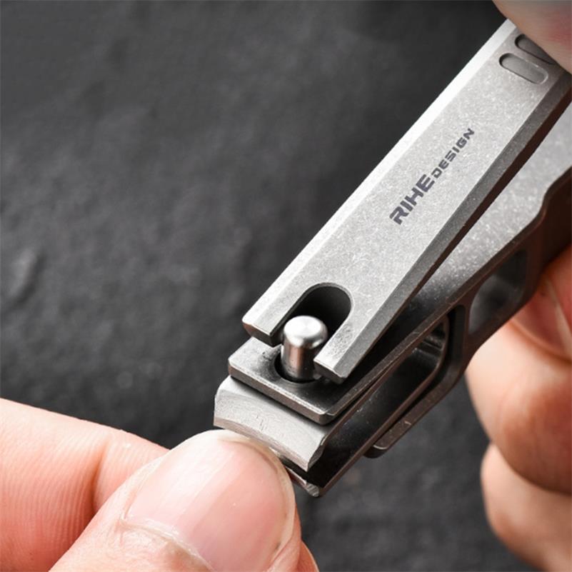 Double-sided Curved Titanium Alloy Flat Two-in-one Nail Clippers Bottle Opener