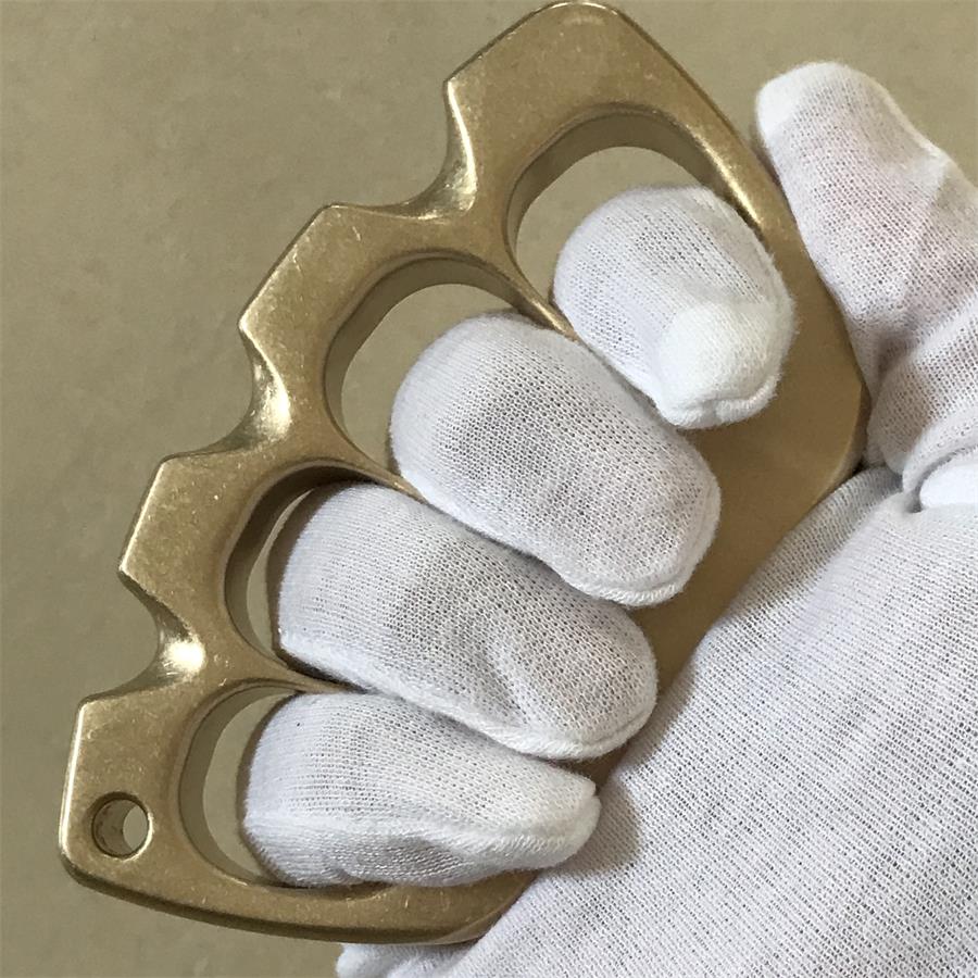 Creative Big Finger Hole Brass Knuckle Dusters