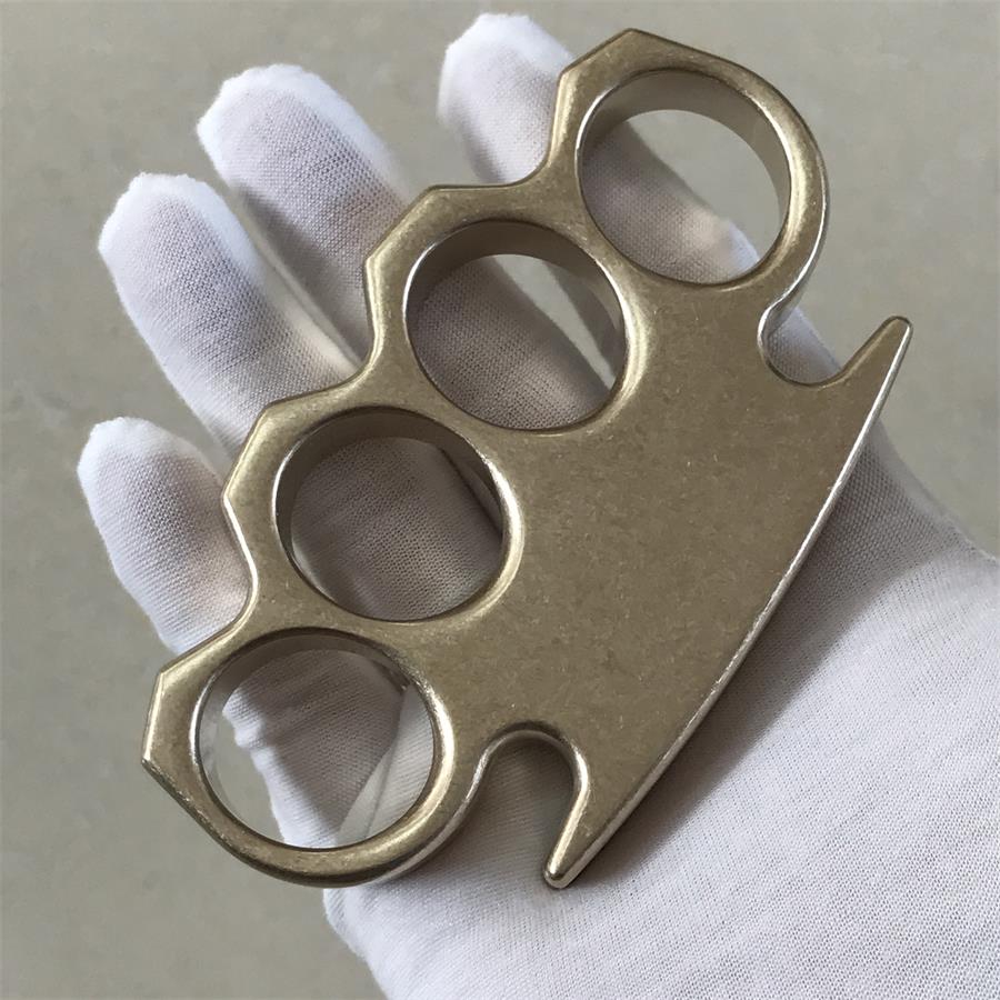 The KING Stonewashed Classic Brass Knuckle Duster