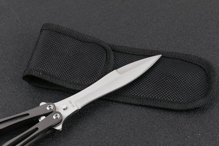Legless butterfly knife with straight blade