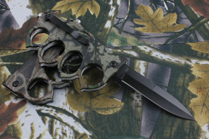Camouflage Knuckle Guard Folding Knife