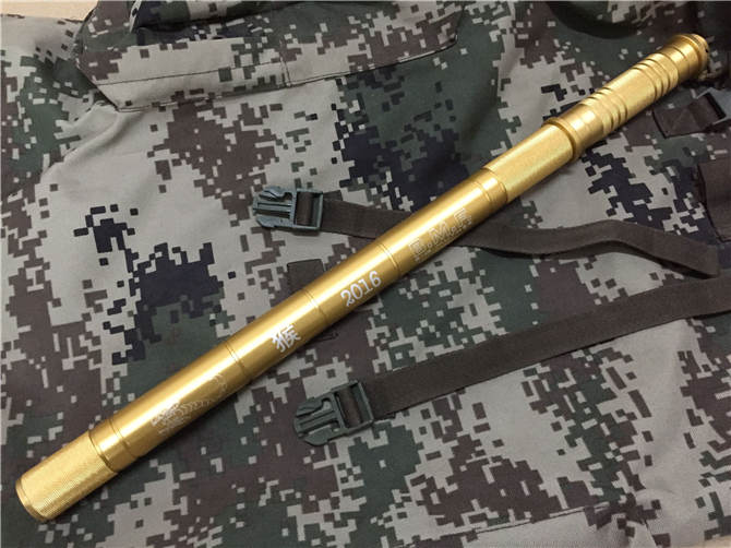 Golden Luxury Baton Knife