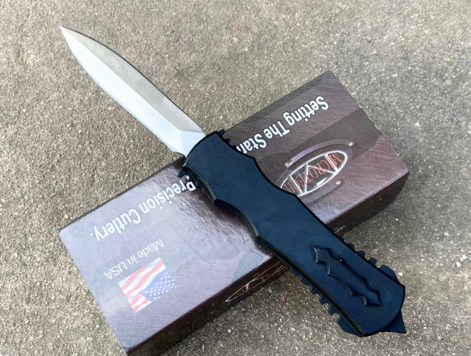Oni Head Out-the-Front Automatic Knife