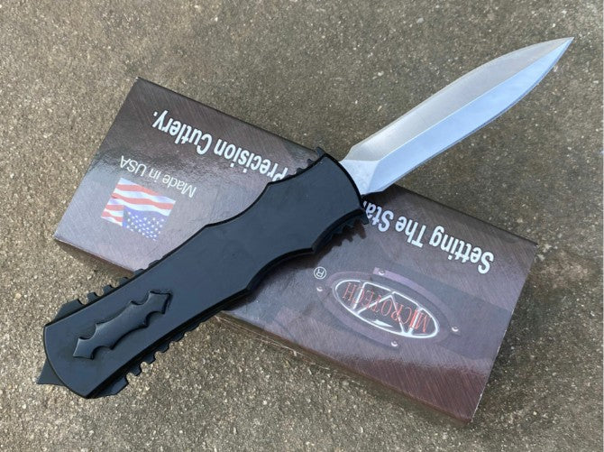 Oni Head Out-the-Front Automatic Knife