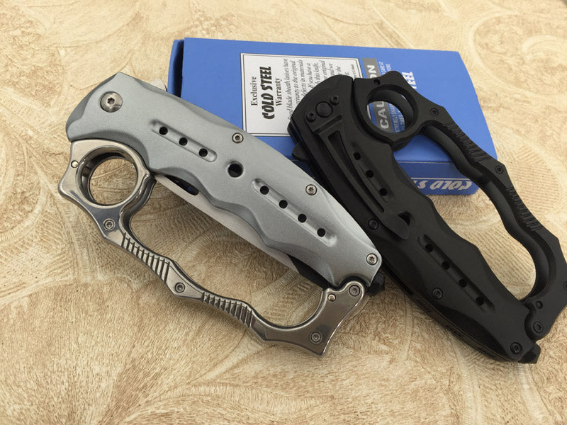 Knuckle guard quick-opening folding knife