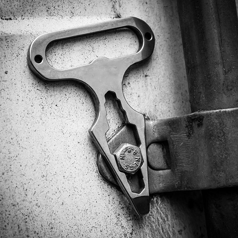 Full Stainless Self Defense Keychain Stinger Tool - Cakra EDC Gadgets