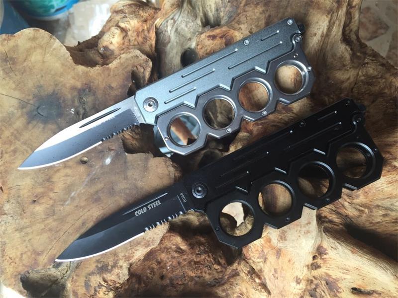 Knuckle guard quick-opening folding knife