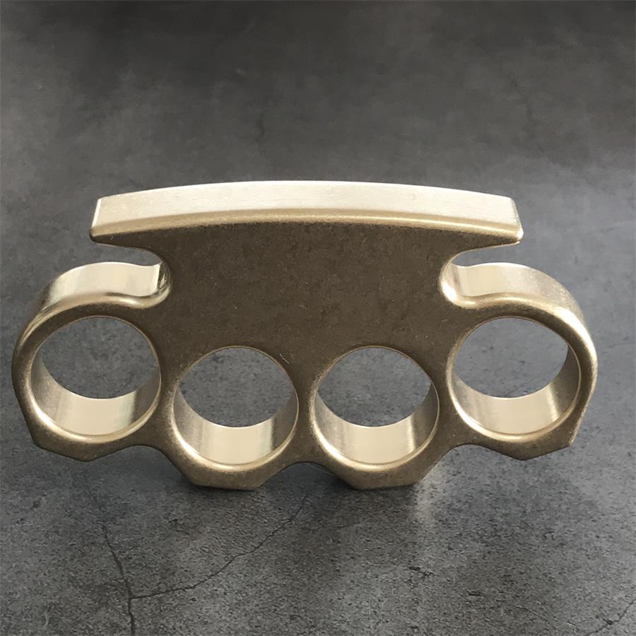 The KING Stonewashed Classic Brass Knuckle Duster