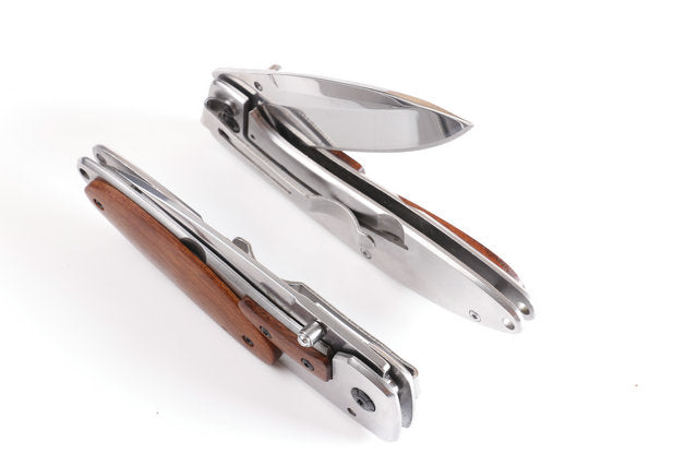 Quick-opening folding knife