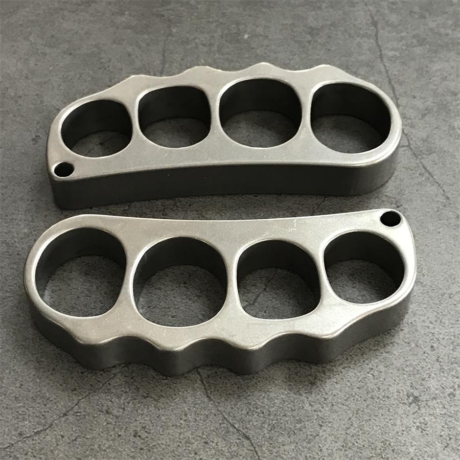 Medium Solid Titanium Pea Knuckle Duster